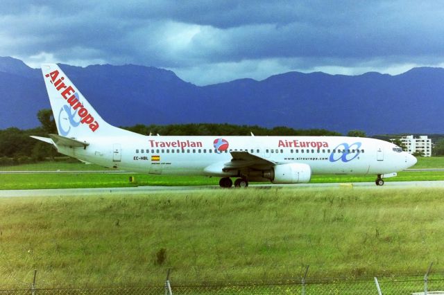 Boeing 737-800 (EC-HBL)