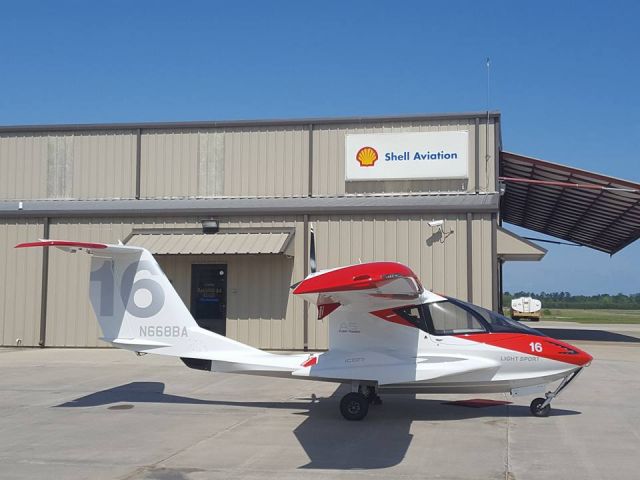 Experimental  (N668BA) - 2016 Icon Aircraft A5 at Hammond Air Center, KHDC.