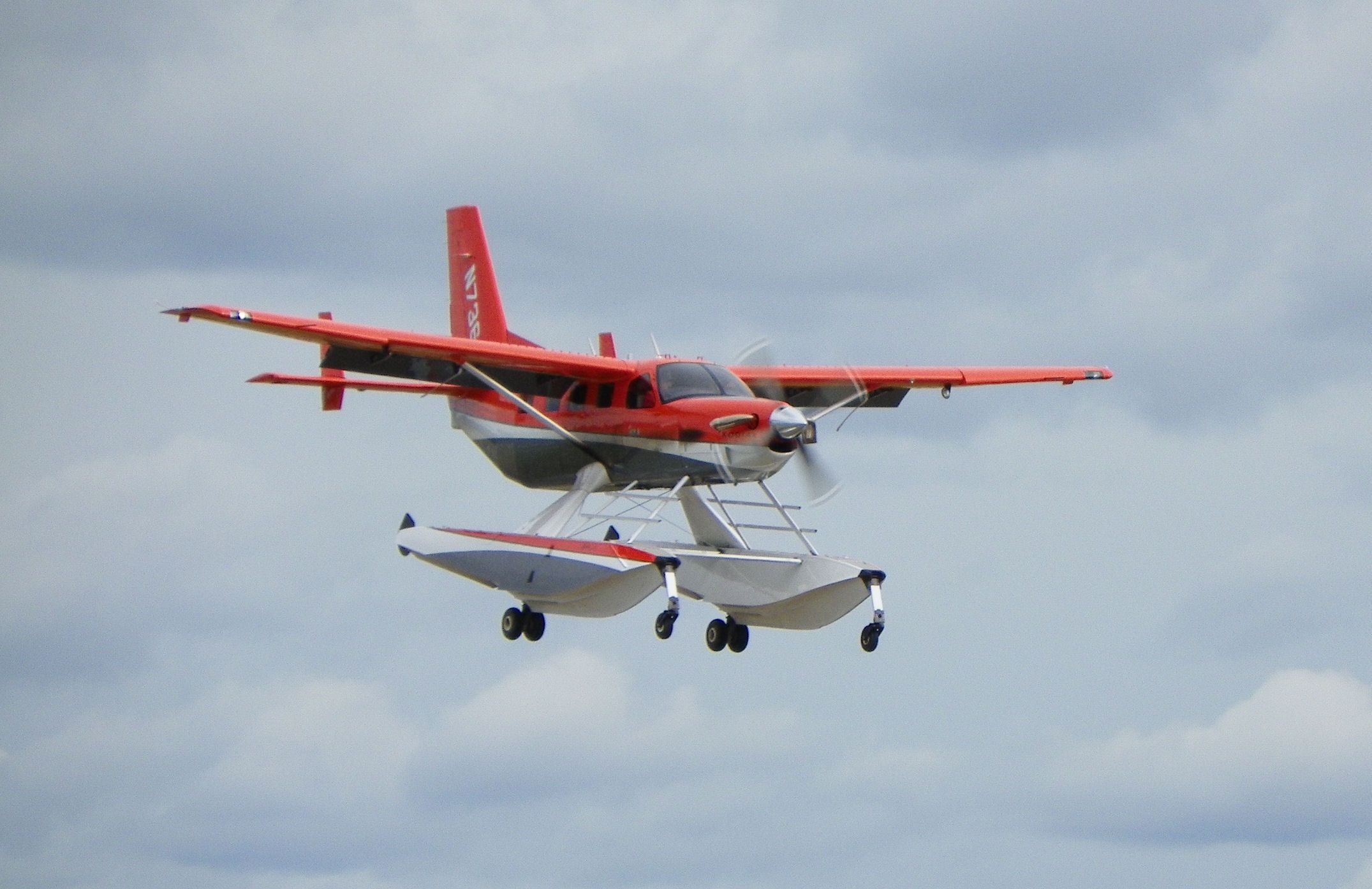 Quest Kodiak — - This is one bright a/c.