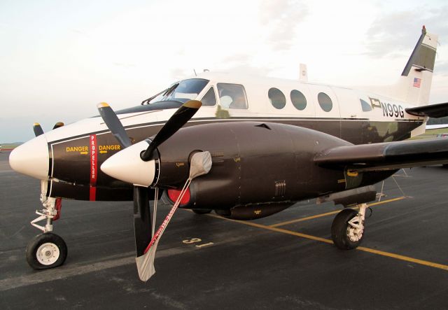 Beechcraft King Air 90 (N99G)