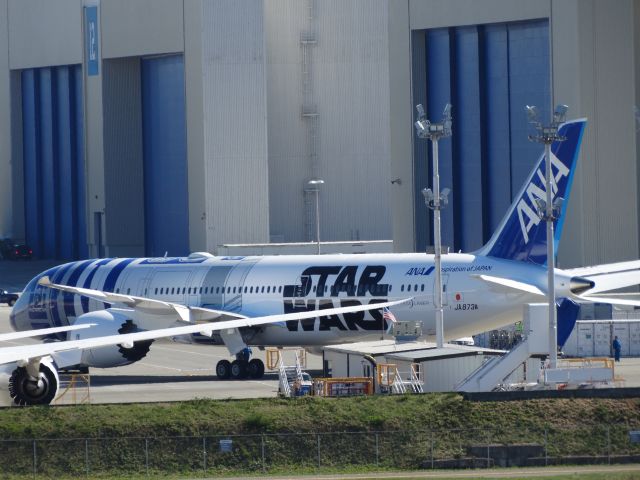 Boeing 787-9 Dreamliner (JA873A) - R2-D2 STAR WARS LIVERYbr /ANA 787-9 JA873Abr /@Boeing Everett Factory 9/12/15br /We got it on video too: a rel=nofollow href=http://www.youtube.com/OwnsGermanywww.youtube.com/OwnsGermany/a