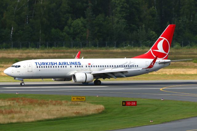 Boeing 737-800 (TC-JHZ)