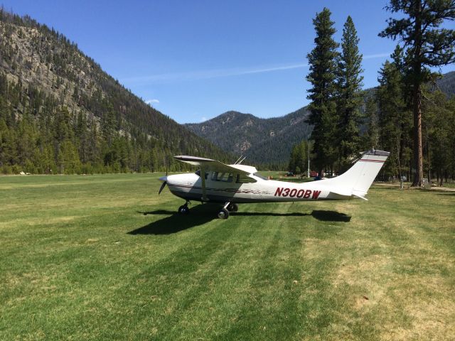 Cessna Skylane (N300BW)