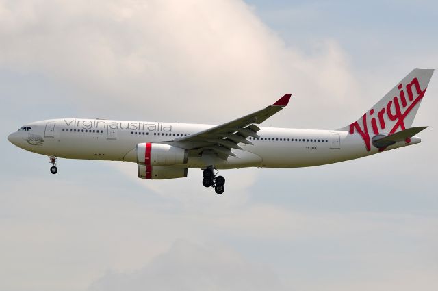 Airbus A330-200 (VH-XFA)