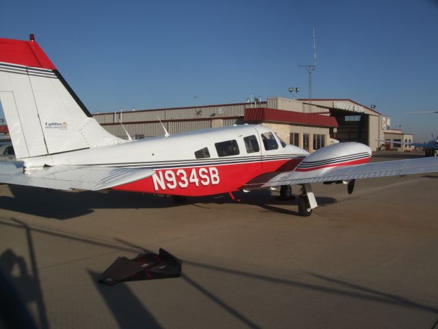 Piper Seneca (N934SB)