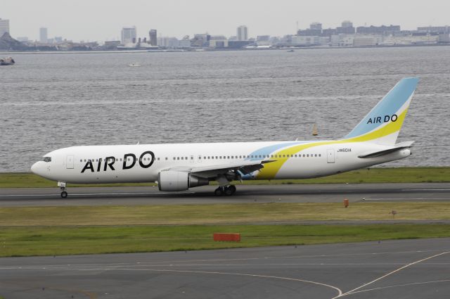 BOEING 767-300 (JA601A) - Landing at Haneda Intl Airport Rwy34R on 2013/07/20