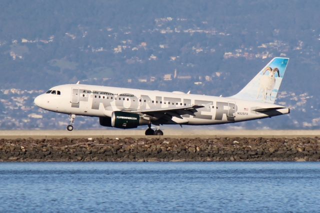 Airbus A319 (N925FR)