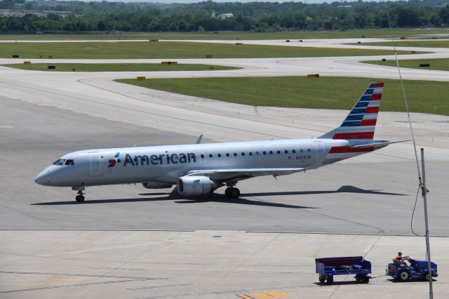 Embraer ERJ-190 (N953UW) - Flight 771 to LGA (June 26th, 2019) 