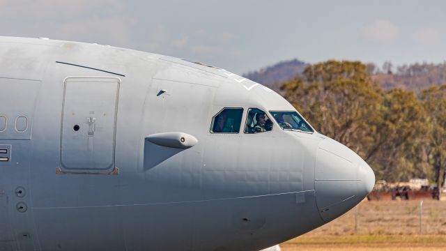 Airbus A330-200 (A39004)