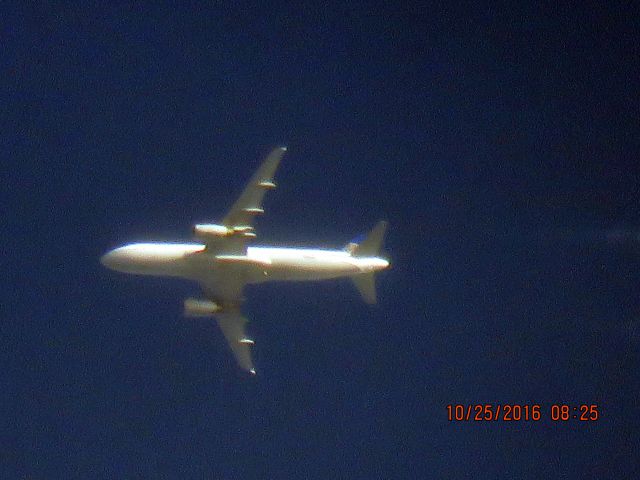 Airbus A320 (N424UA)