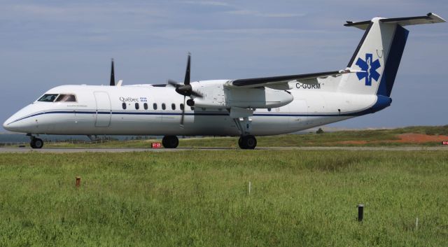 de Havilland Dash 8-300 (C-GURM) - DH8C C-GURM QUE « bravo » CYGR