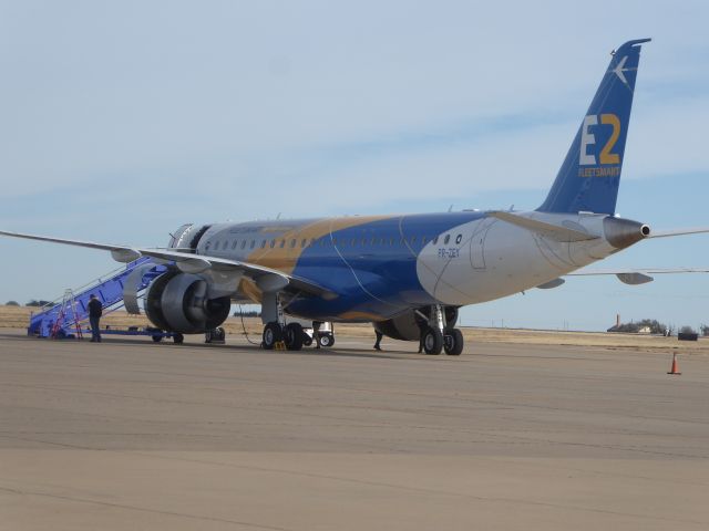 Embraer ERJ-190 (PR-ZEY)