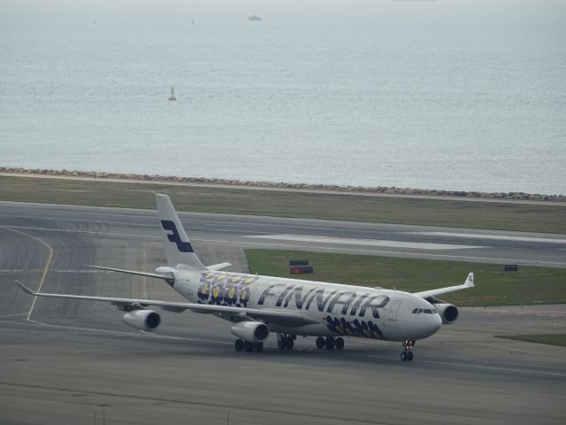 Airbus A340-300 (OH-LQD)