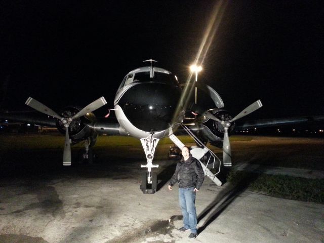 Cessna 340 (N145GT) - I JUST LANDED IN OPA-LOCKA AIRPORT, I AM THE F/O OF THIS BEAUTIFUL CV-340. 