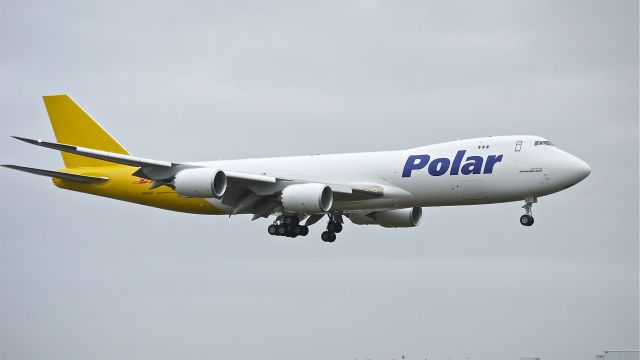 BOEING 747-8 (N853GT) - BOE580 on final approach to runway 16R to complete a flight test on 11/29/12. (LN:1467 c/n 37572).