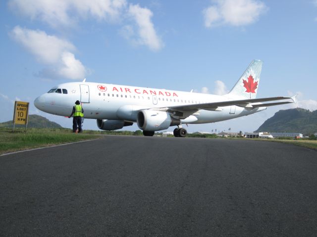 Airbus A319 (C-FYJH)