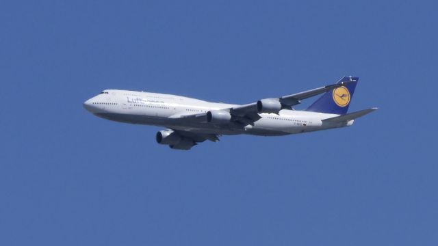 BOEING 747-8 (D-ABYL)