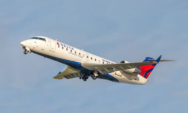 Canadair Regional Jet CRJ-200 (N418SW)