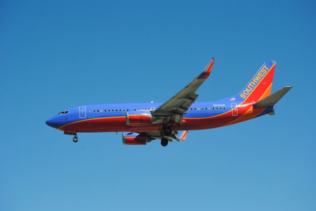 Boeing 737-700 (N645SW)