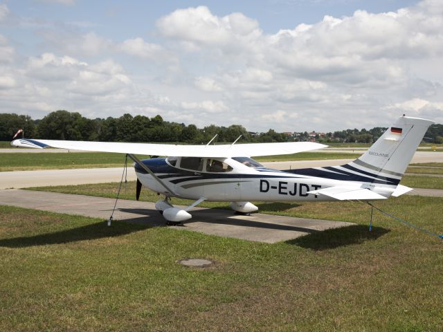 Cessna Skylane (D-EJTD)