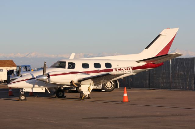 Beechcraft Duke (N5888L)