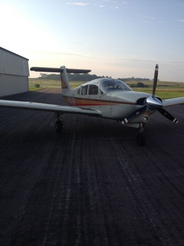 Piper Cherokee Arrow (N4349A)