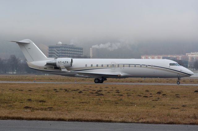 Canadair Regional Jet CRJ-200 (LY-LTY)