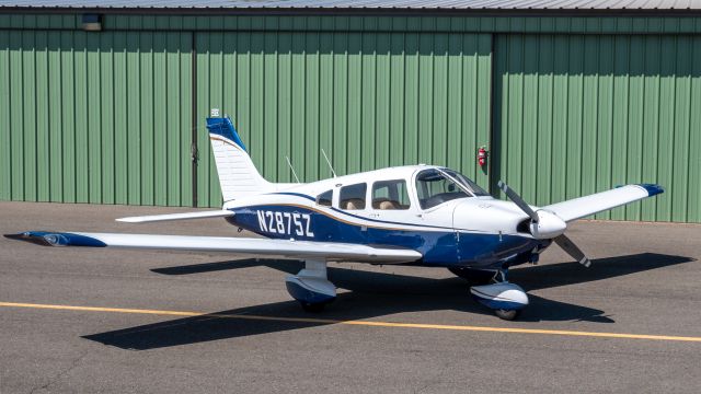 Piper Cherokee (N2875Z) - Sitting pretty after a wash