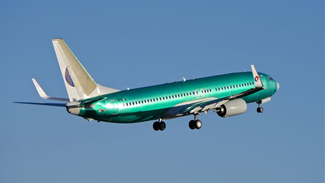 Boeing 737-800 (N1787B) - BOE197 makes a missed approach to Rwy 16R during its maiden flight on 2/5/14. (LN:4796 cn 39335).  The customer for this aircraft is Hebei Airlines (HBH). Permanent registration will be #B-1930.