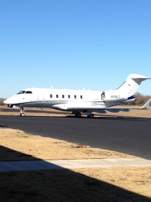 Bombardier Challenger 300 (N108LT) - Expensive BBQ.