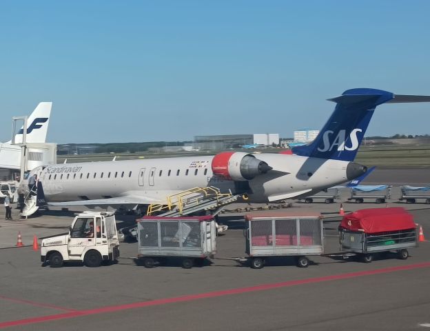Canadair Regional Jet CRJ-900 (EI-FPU)