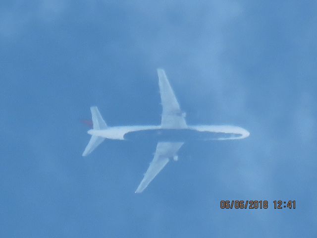 Boeing 757-200 (N675DL)