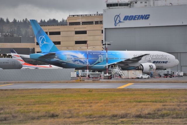 Boeing 777-200 (N861BC) - 11-02-22