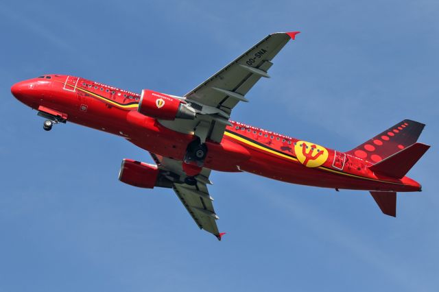 Airbus A320 (OO-SNA) - The eye catching Red Devils scheme on BEL2174 returning to Brussels.