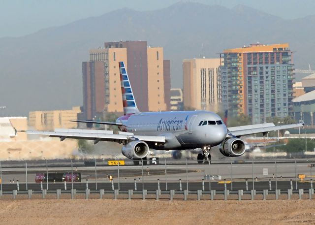 Airbus A320 (N655AW)