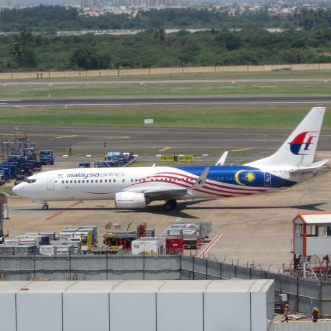 Boeing 737-700 (9M-MXX)