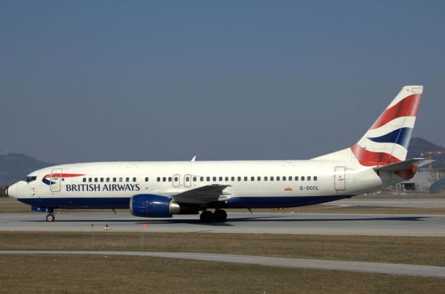 BOEING 737-400 (G-DOCL)