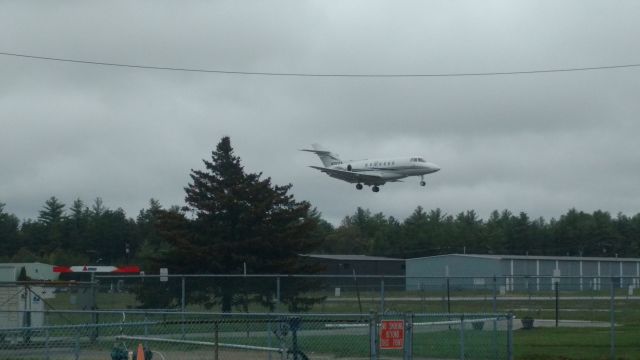 Hawker 1000 (N261PA) - Landing on 15