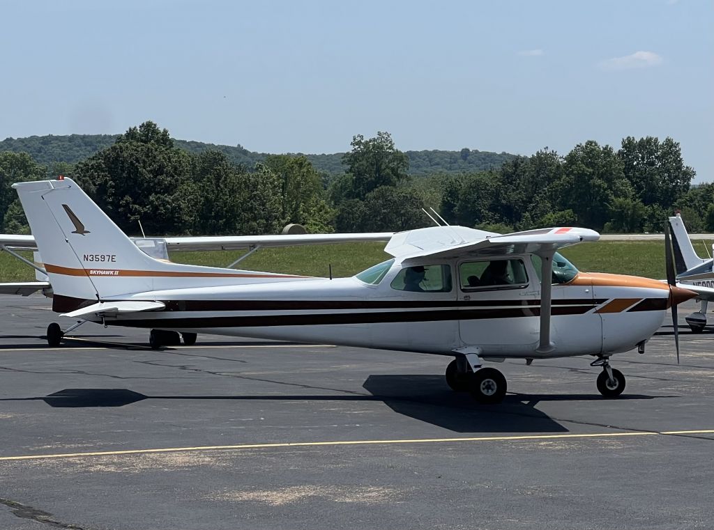 Cessna Skyhawk (N3597E) - 1978 Cessna Skyhawk 172N