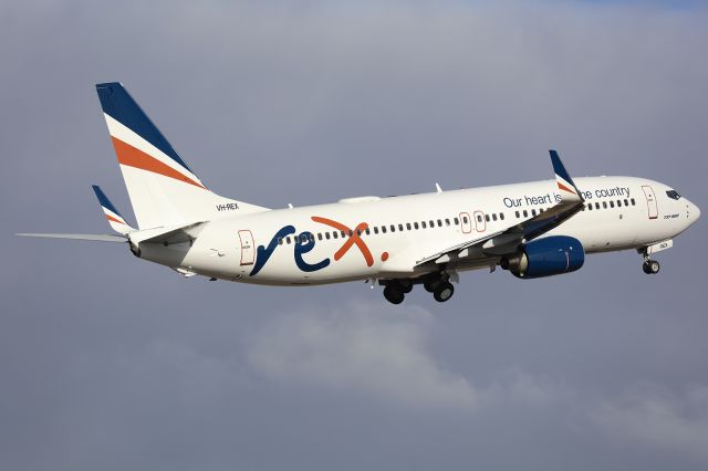 Boeing 737-800 (VH-REX) - REX on REX seen departing runway 16 at YMML. This registration was previously on a Saab 340A.