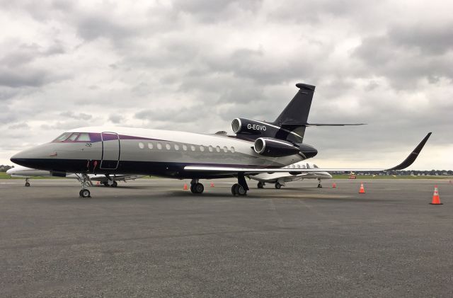 Dassault Falcon 900 (G-EGVO)