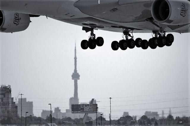 Airbus A380-800 (A6-EUL)