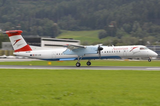 de Havilland Dash 8-400 (OE-LGE)