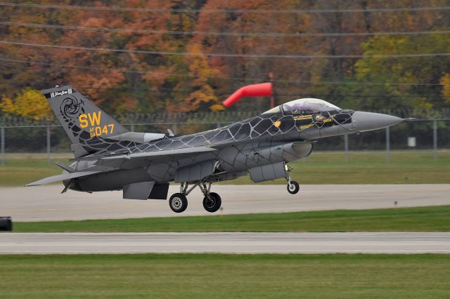 Lockheed F-16 Fighting Falcon (94-0047) - 5-L 10-28-23