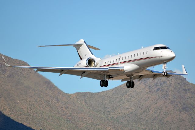 Bombardier Global Express (EJA143)