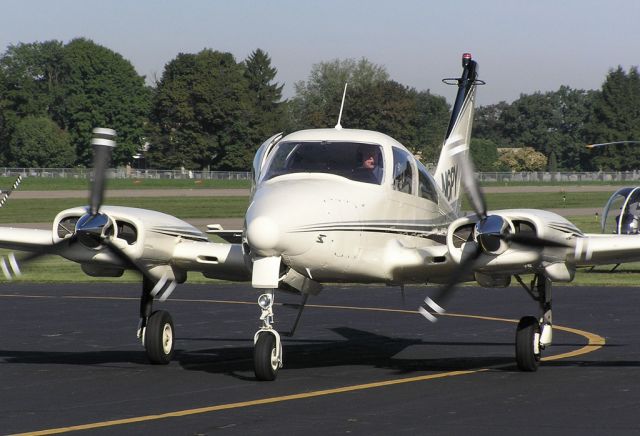 Cessna 310 (N6PY)