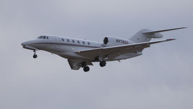 Cessna Citation X (N978QS) - On final is this 2002 Cessna Citation X in the WInter of 2019.