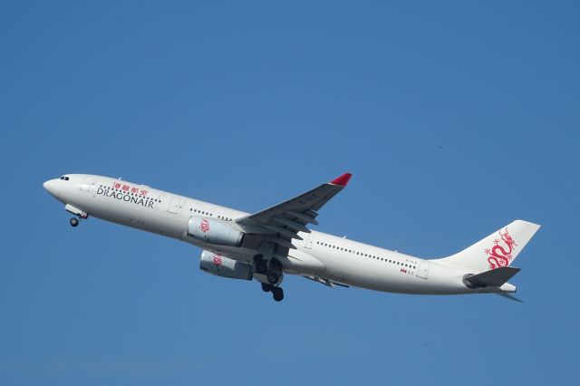 Airbus A330-300 (B-HLE)