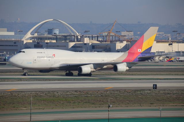 Boeing 747-400 (HL7413)