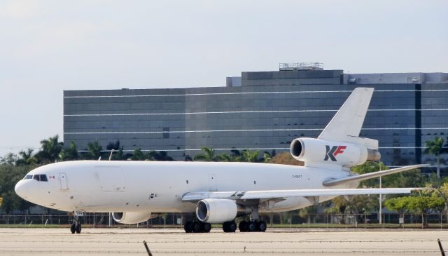 McDonnell Douglas DC-10 (C-GKFT)